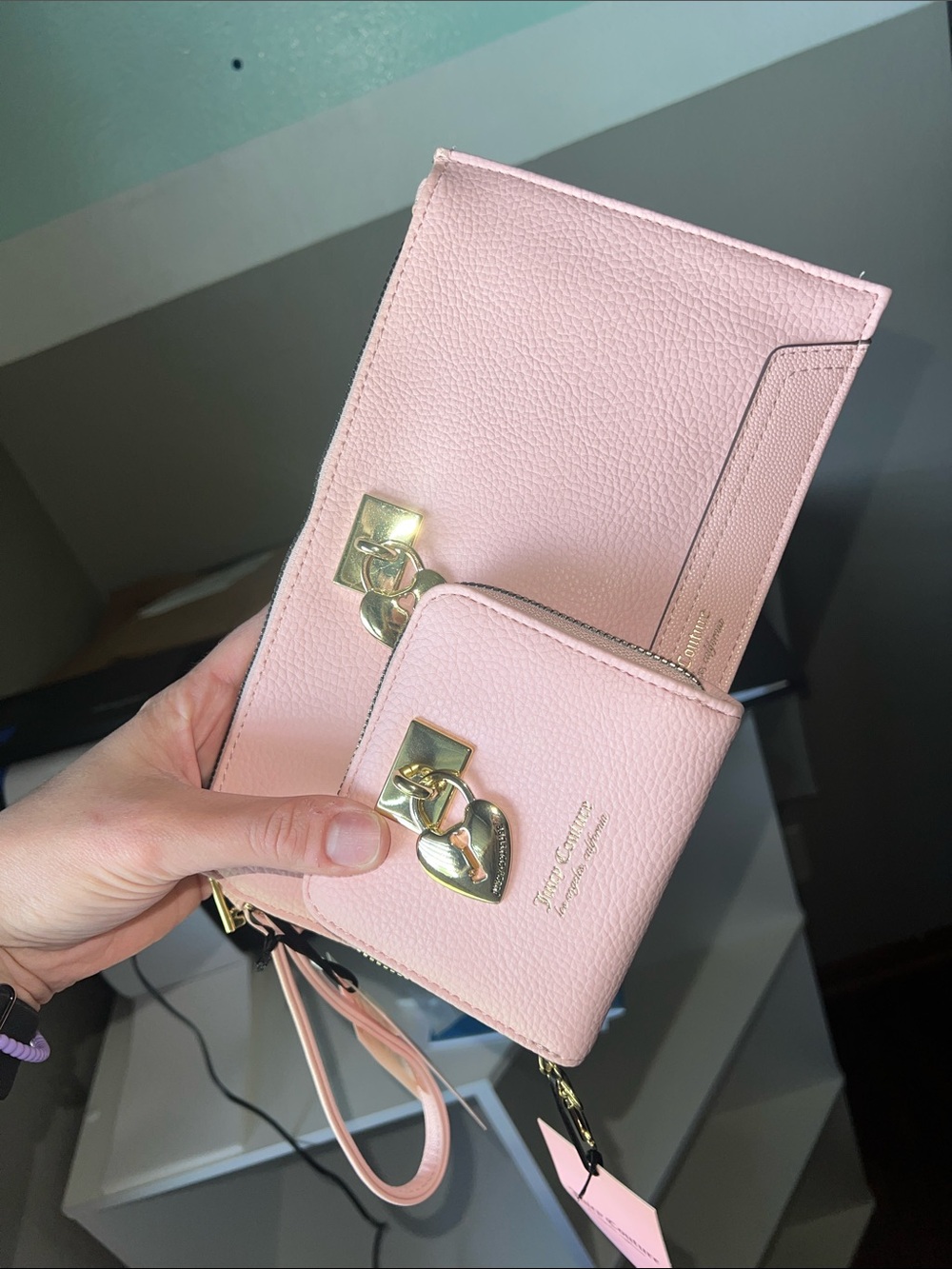 Juicy Couture Light Pink Pebbled Wristlet & Coin Wallet Set in Pink Macaroon